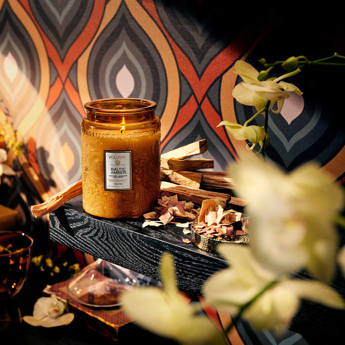 VOLUSPA Baltic Amber 100hr Candle