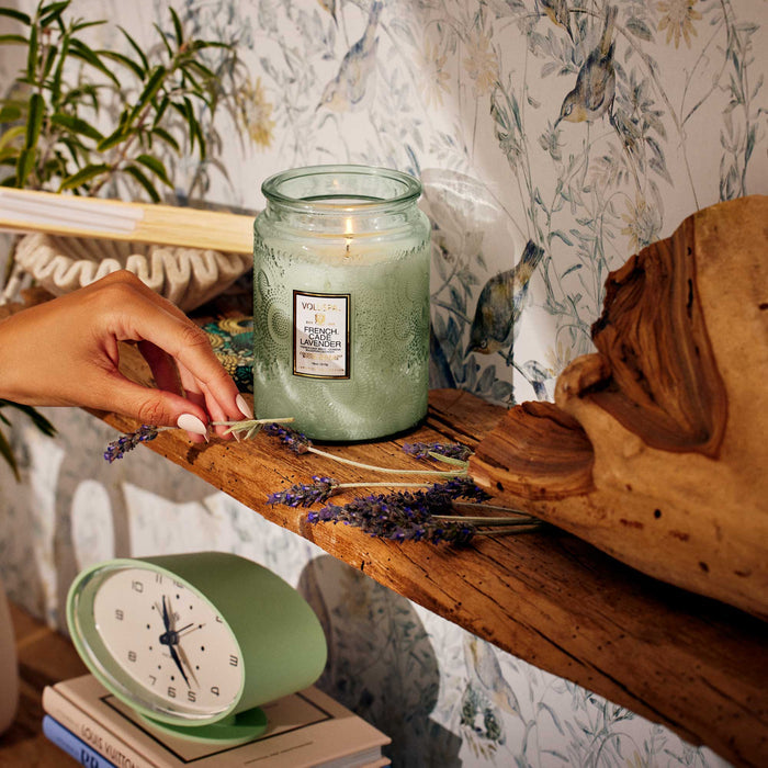 VOLUSPA French Cade & Lavender 100hr Candle
