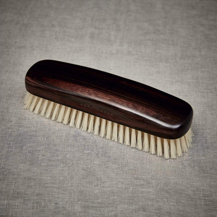 Makassar Clothes Brush