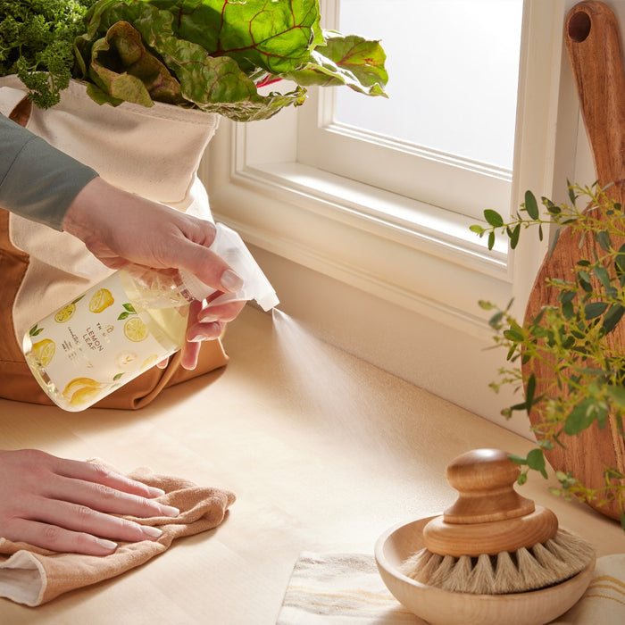 Thymes Lemon Leaf Countertop Spray